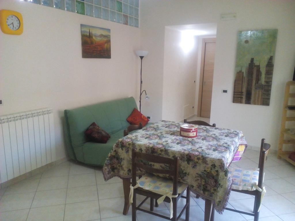 Appartamento Vallone Petrara Reggio di Calabria Szoba fotó